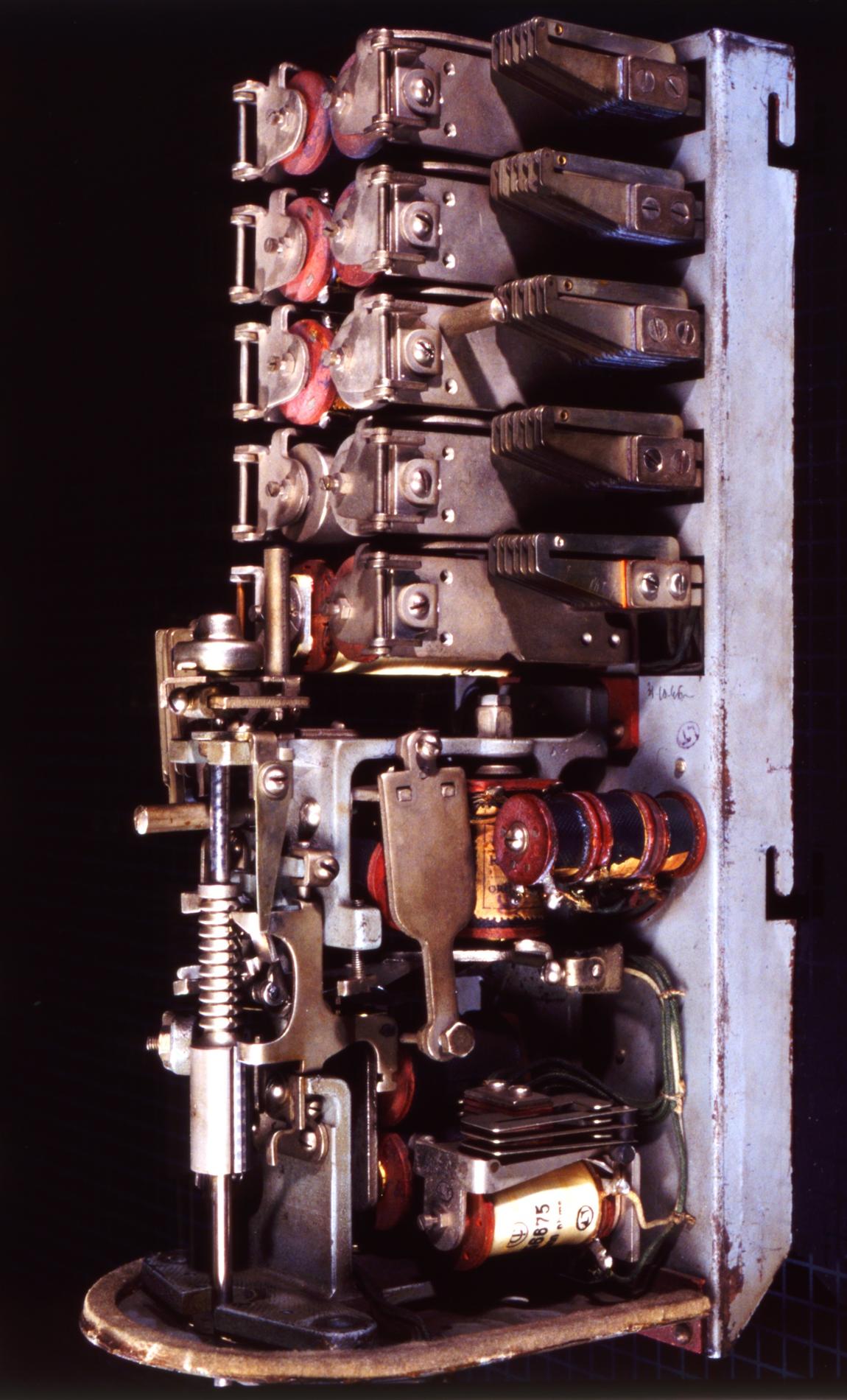 DetailContactsSelecteurStrowgerHaut