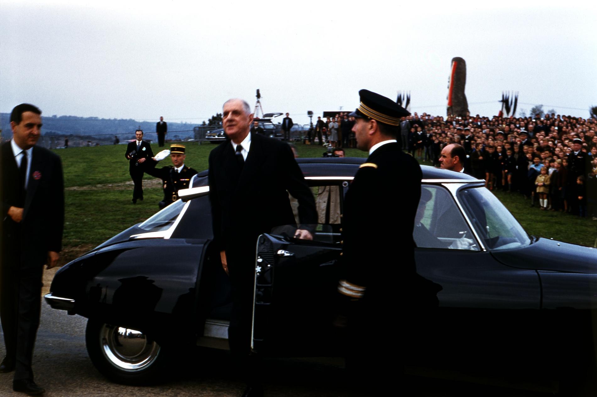 1962.10.19DeGaullePleumeurRef137548-3