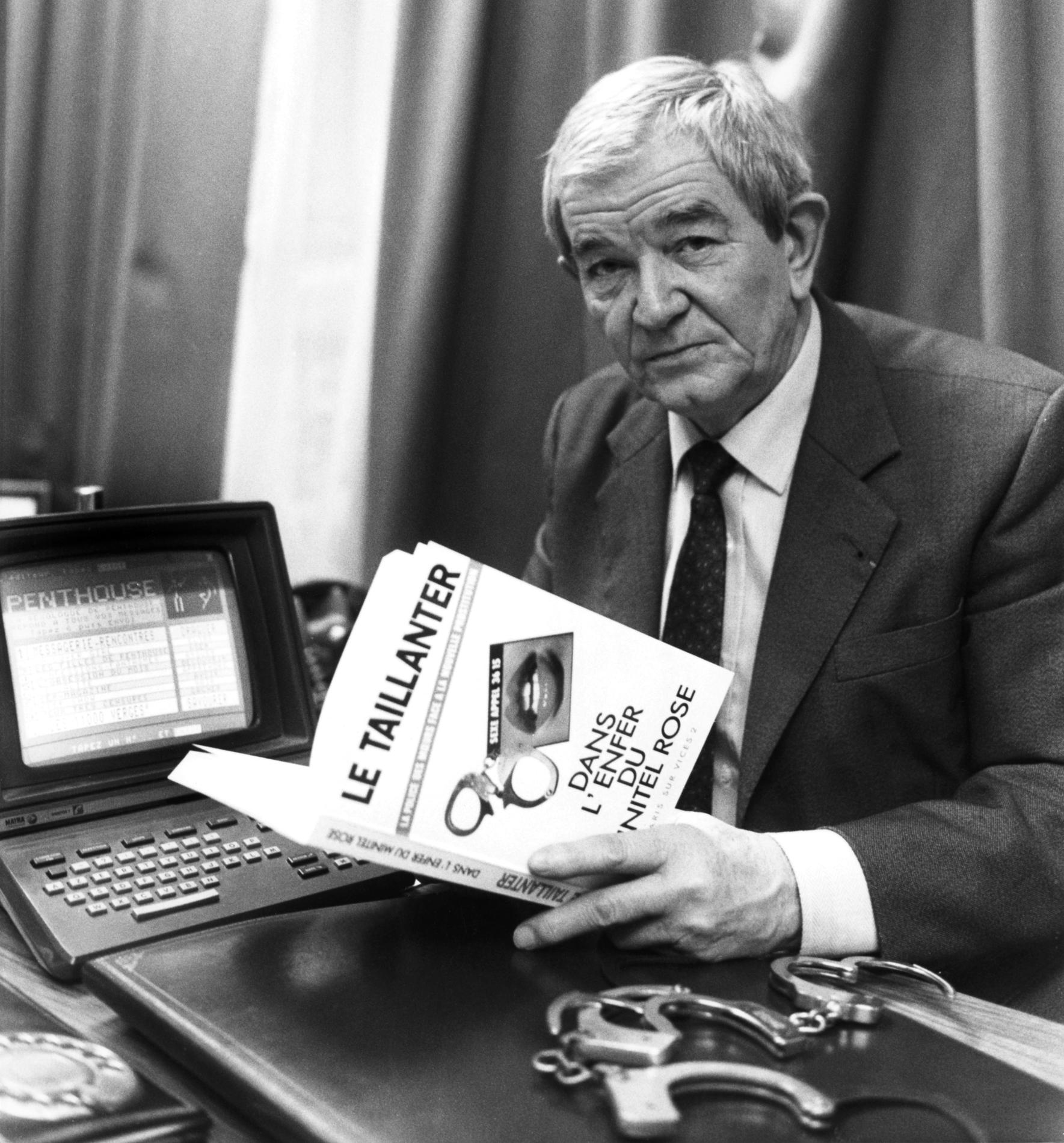 1989.02.15LeTaillanterEnferMinitelRose