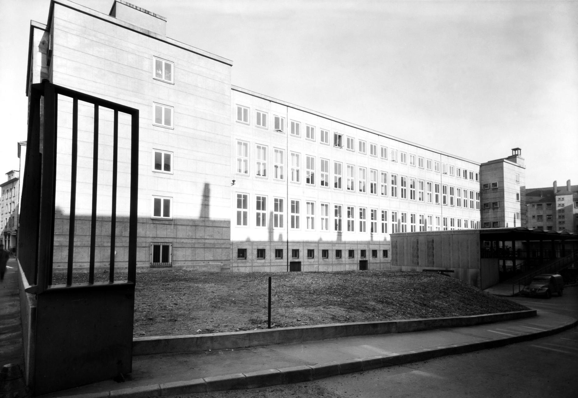 1959.01CentreTelephoniqueOrleansGAS01