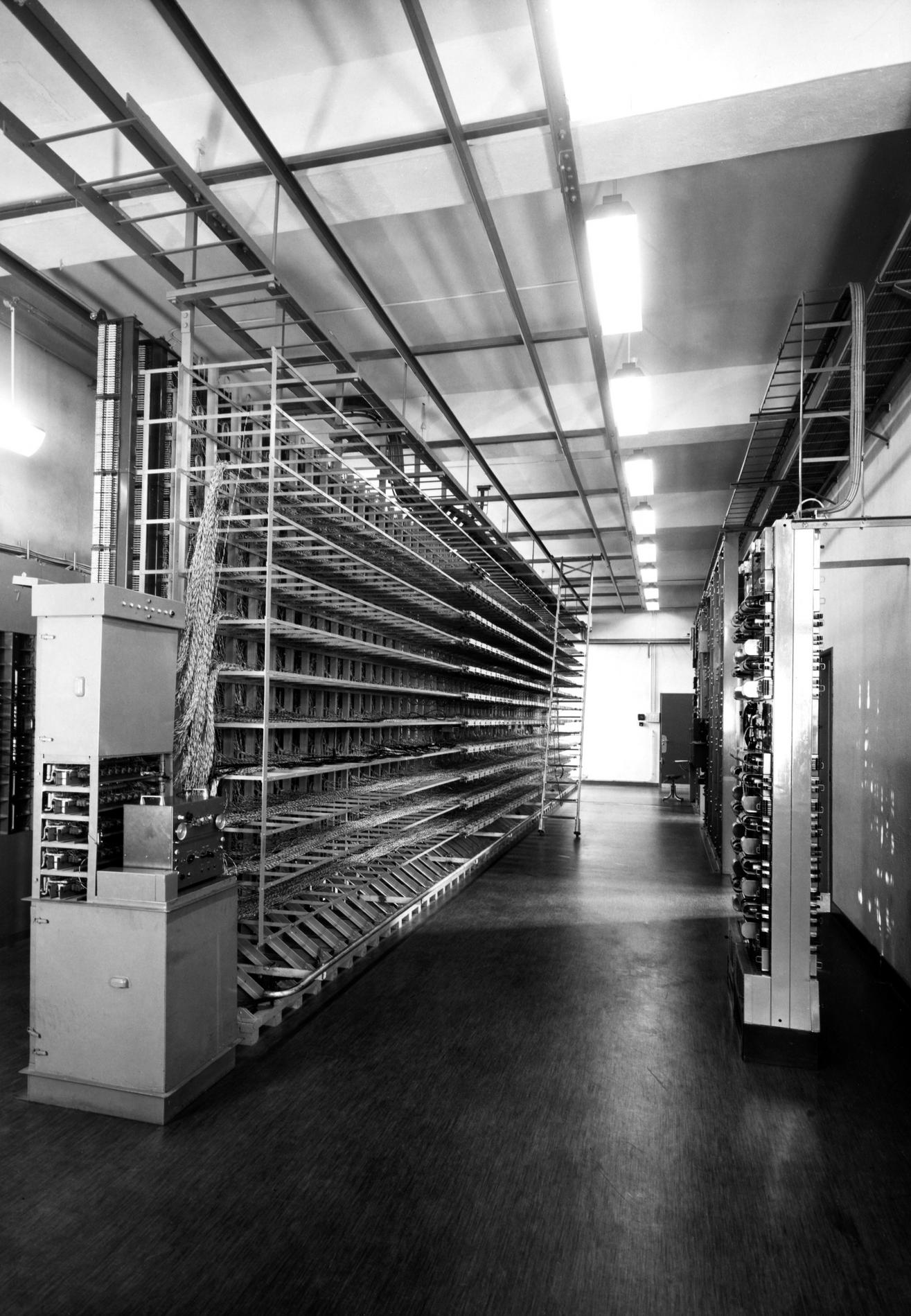 1958OrleansGrenierASelRepartiteurCoteRH