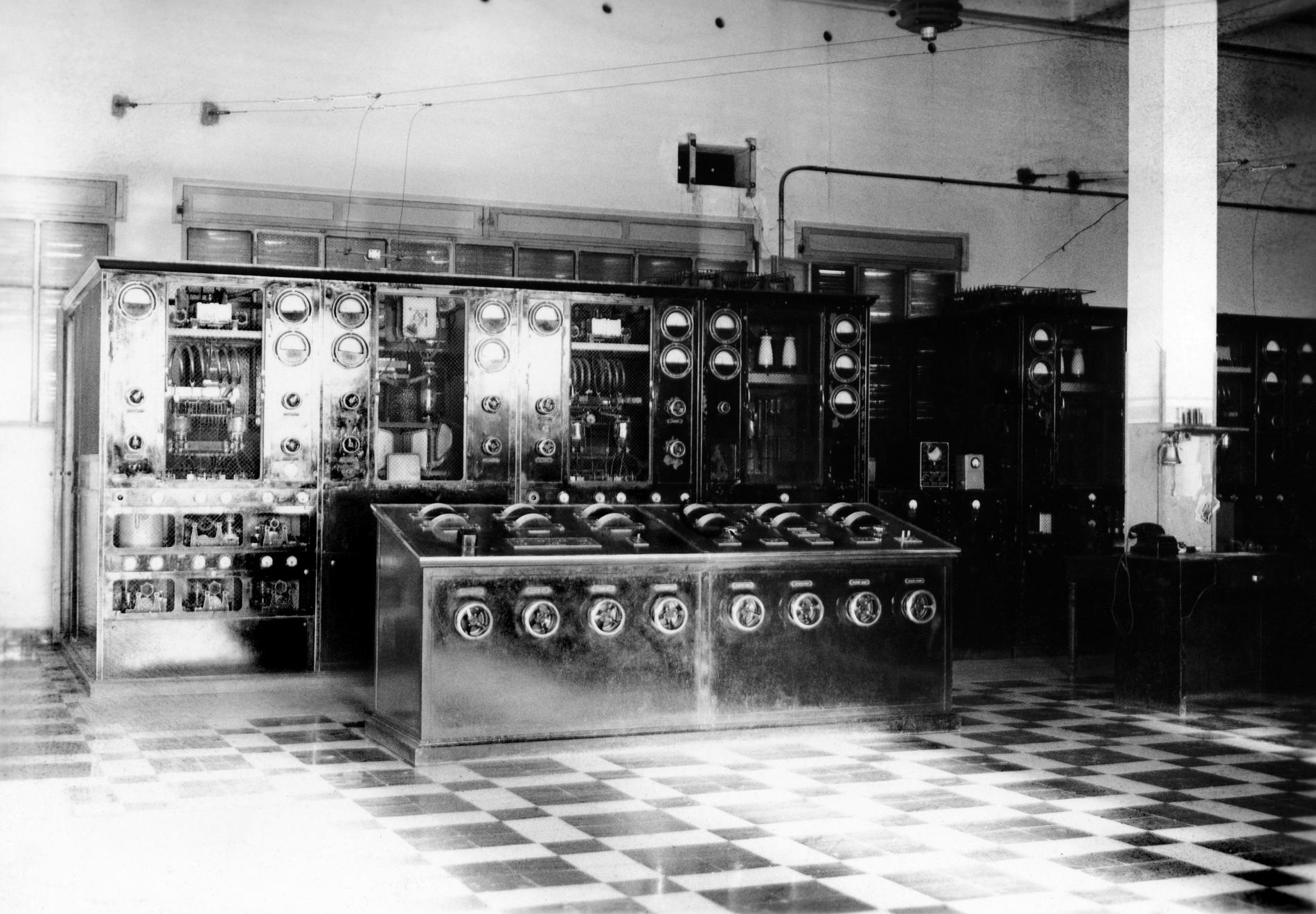 1948StationAlgerEmetteursSFRRef121740Num002