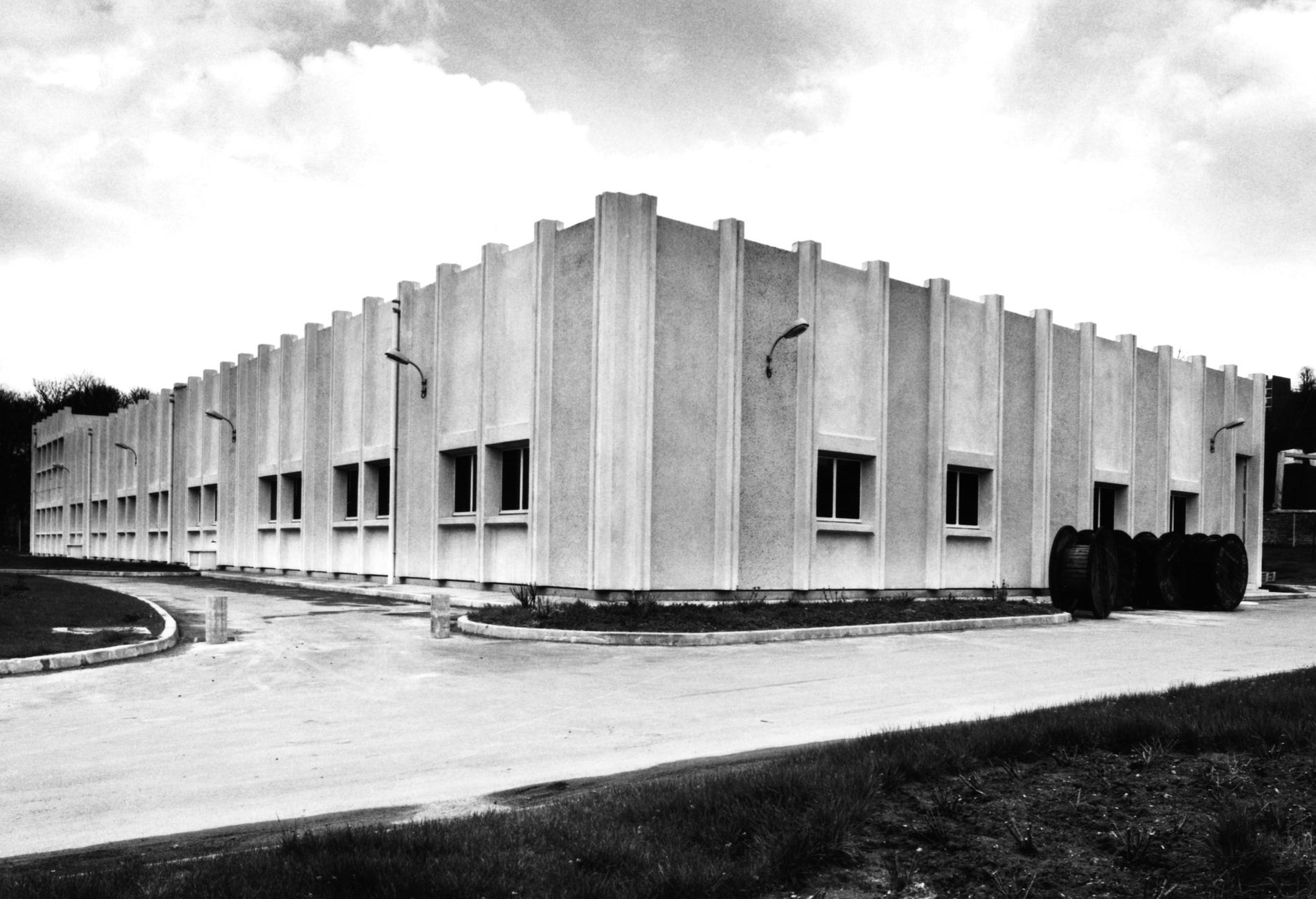 1977CTAubergenvilleMesLe4Avril1977n01