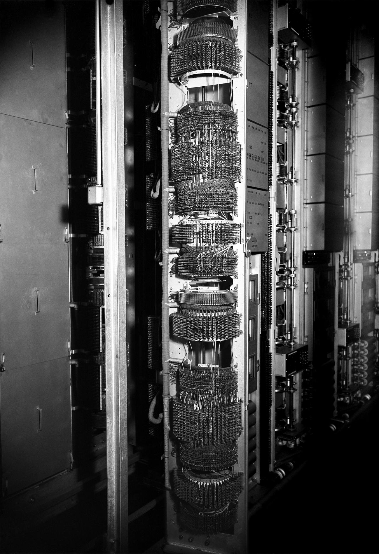 1953.01R7A1VesinetNum105657