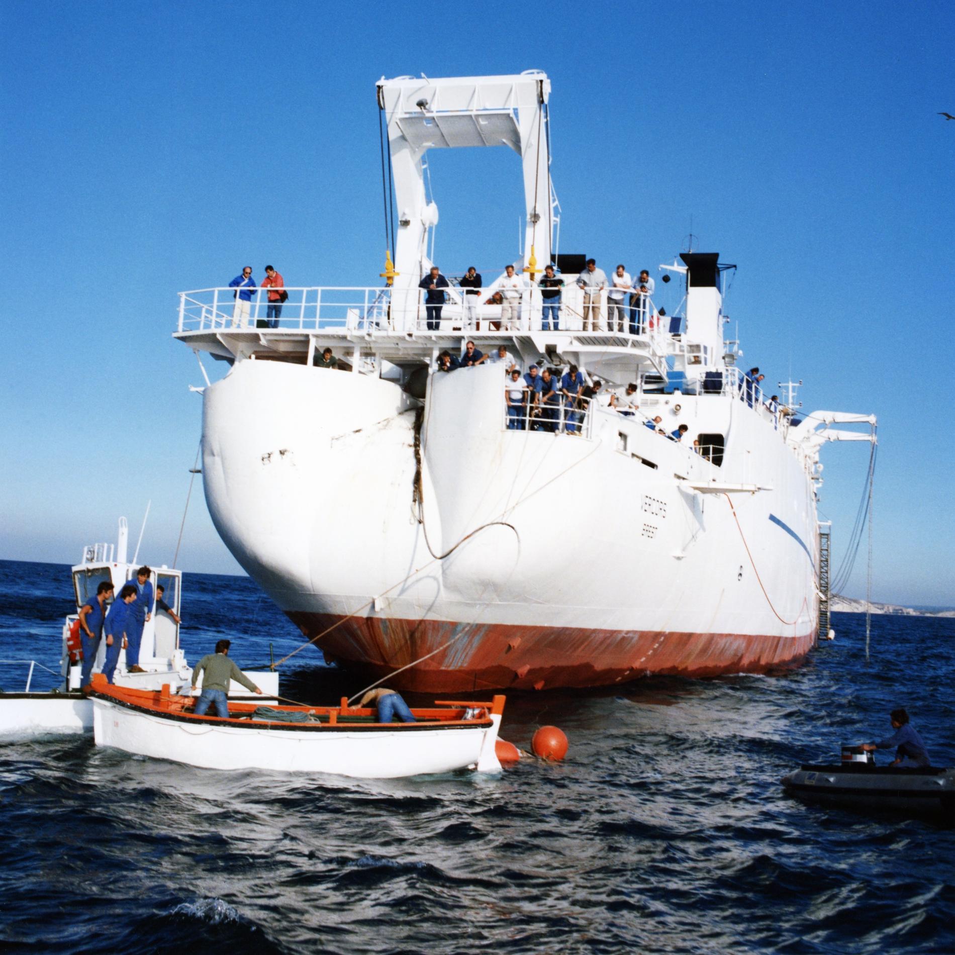 1987.07.27PoseCableMarseilleAjaccioVercors