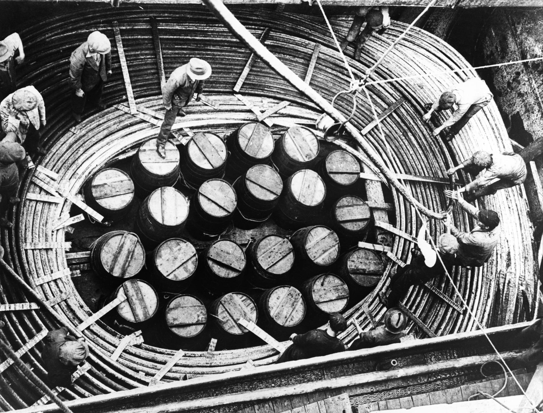 1933.09LovageCableFranceGBdansCaleCsDominia