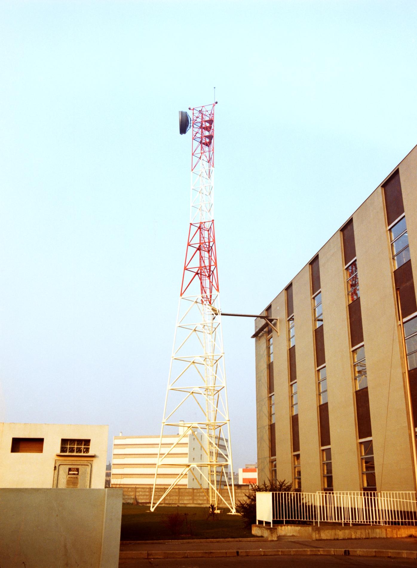 1975.12.23AntennePharaonBlancMesnilCTZP