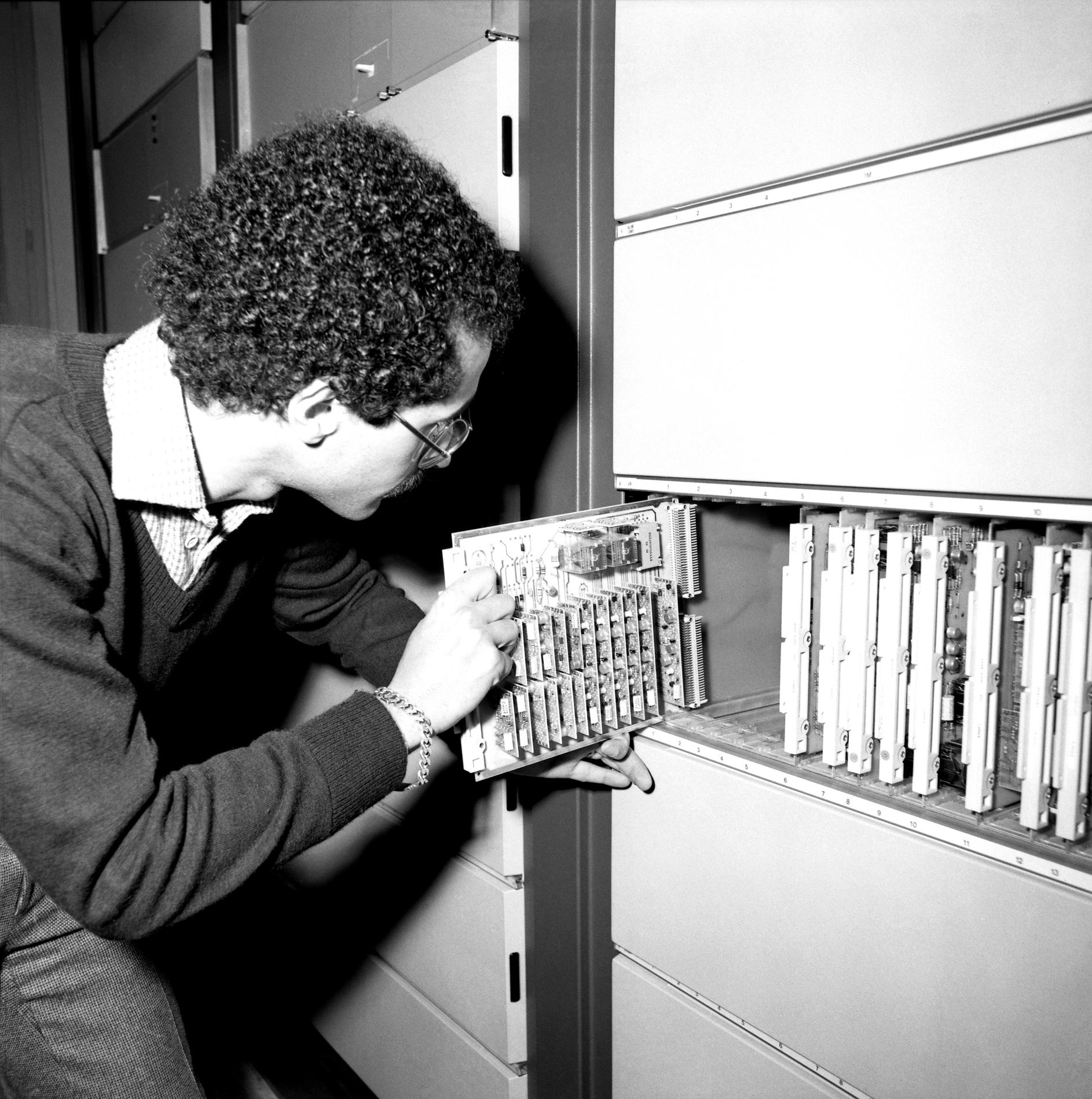 1980InterventionSurCommutateur11F