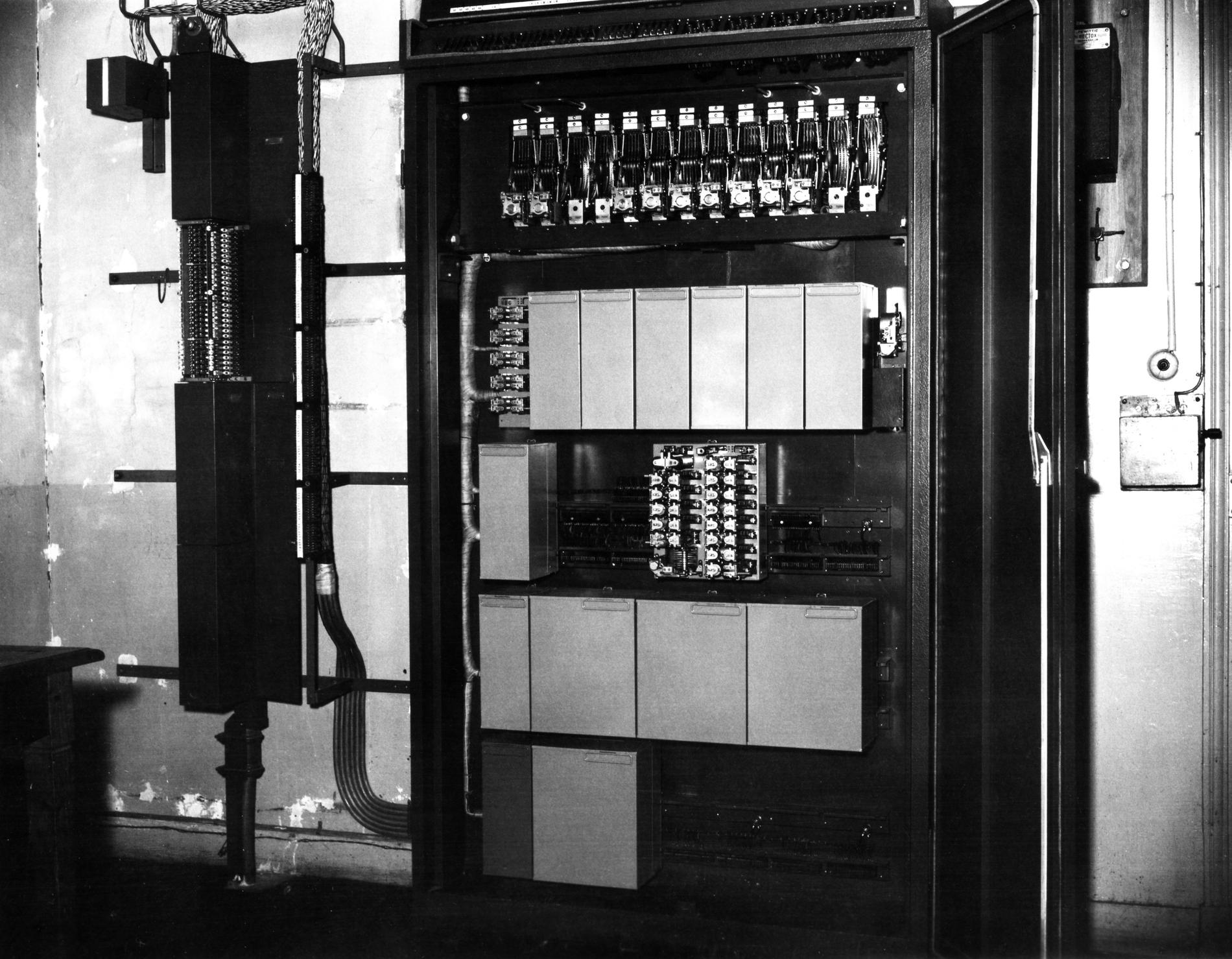 1955CommutateurSRCTdeMeriel