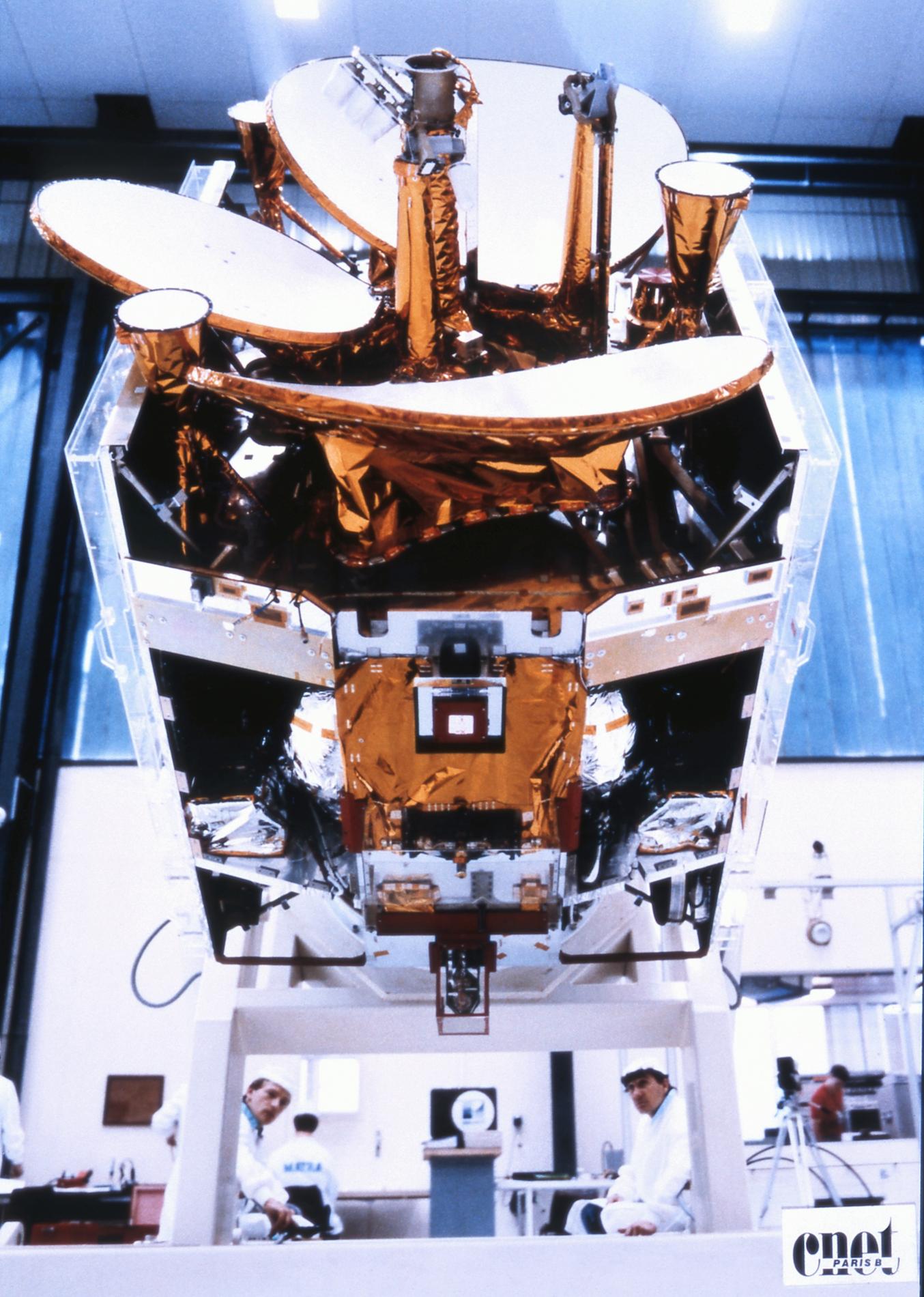 1983AntennesDuSatelliteTelecom1A