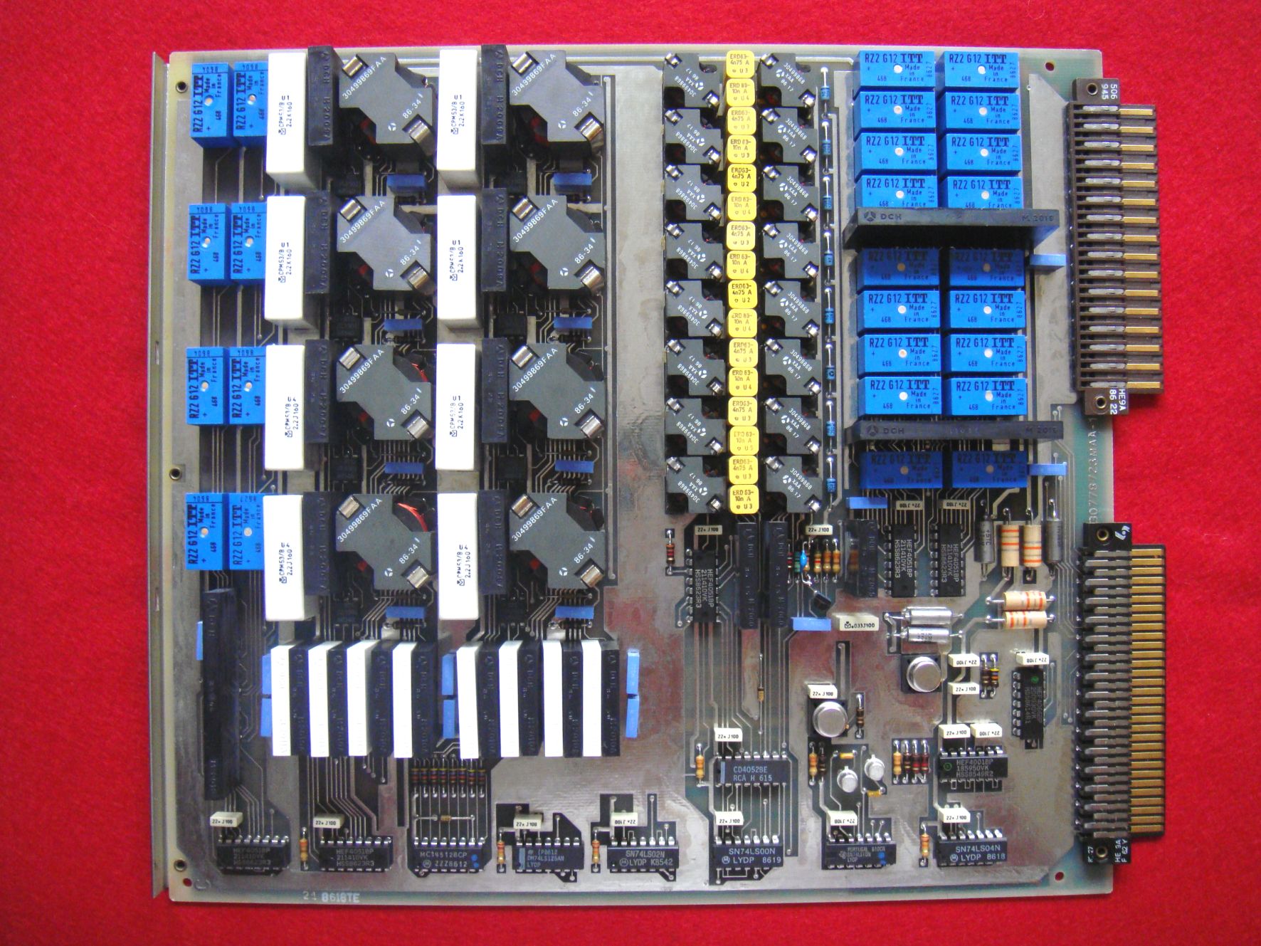 CarteUraMT25AboDiscriEAD2