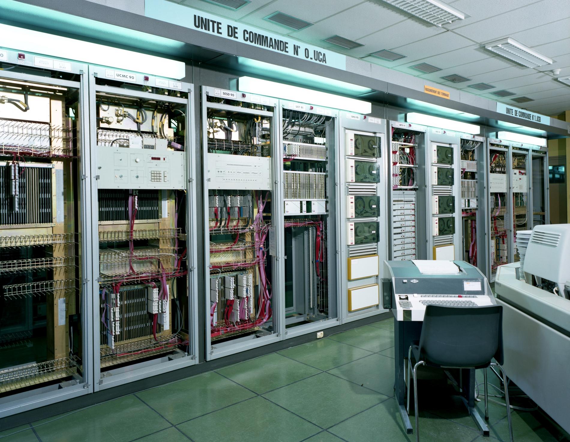 1981.12.24E12MassyCtzp1NumNC8524