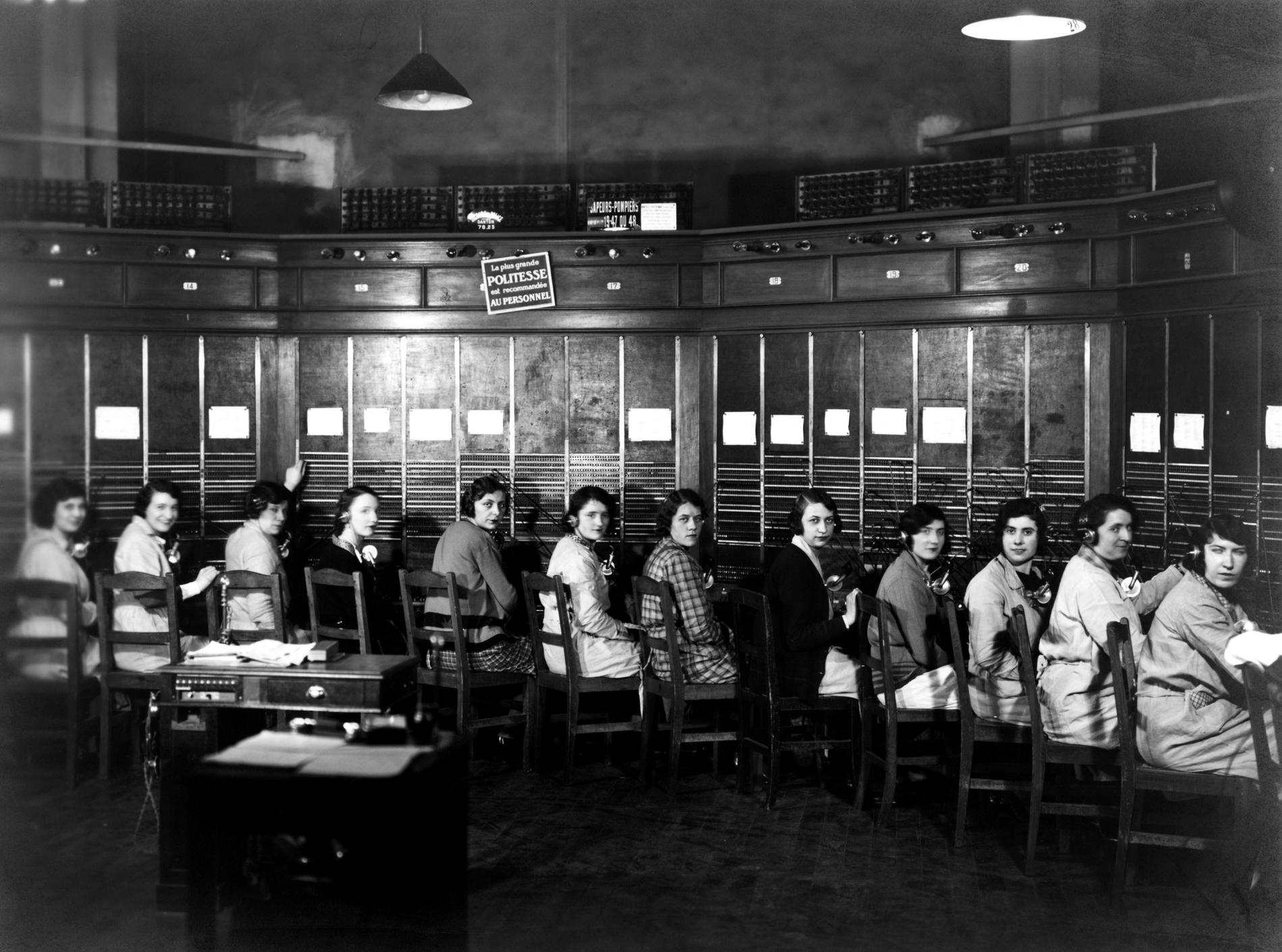 1930CentreManuelParisFleurus01