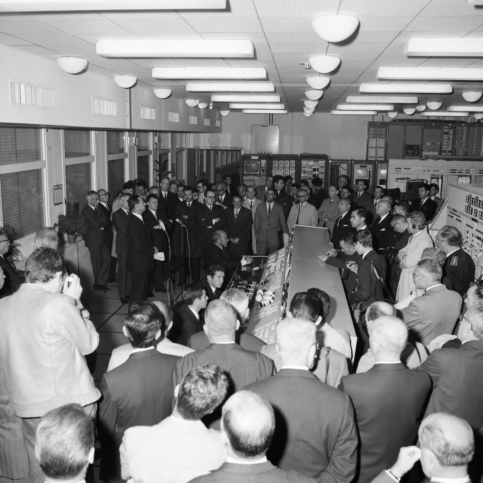 1969.09.29InaugPB2GalleyNumCnet8434