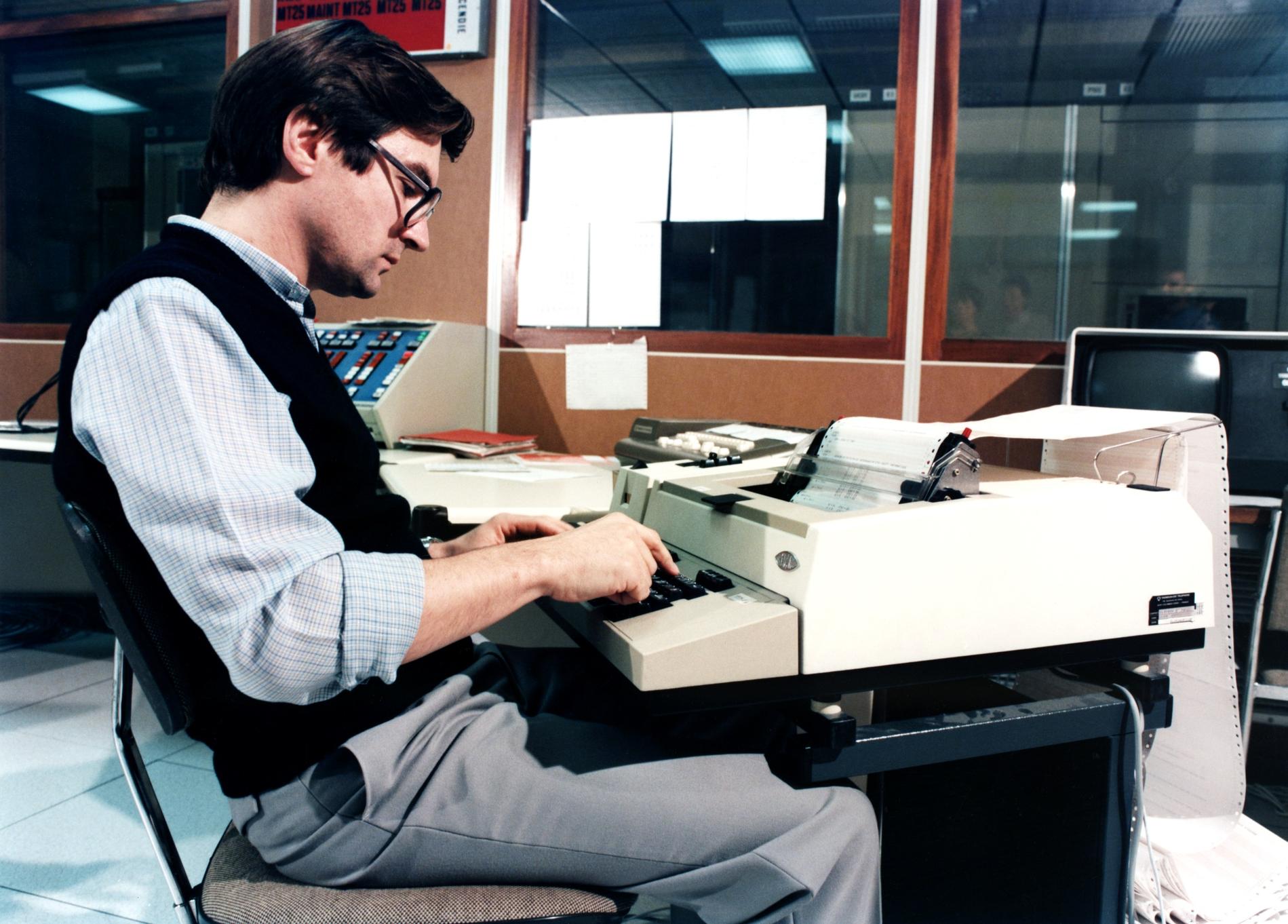 1985.10.25NNT2Villette3ET1MT25num3414